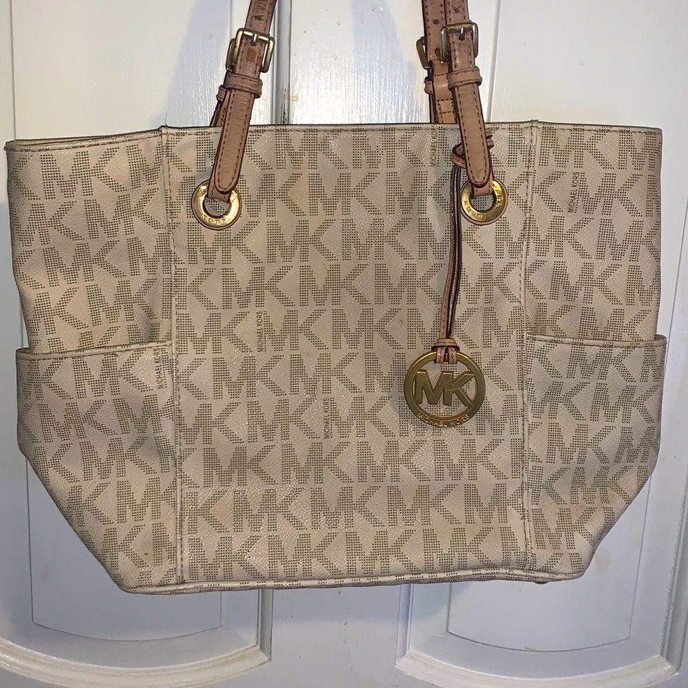 MIchael Kors tote purse